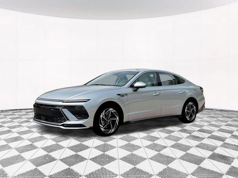 New 2026 Hyundai Sonata SEL FWD image 2