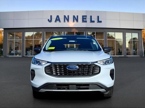 Used 2025 Ford Escape Active w/ Tech Pack #1 image 2