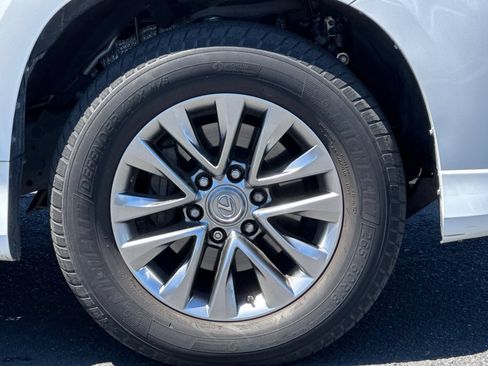 Used 2018 Lexus GX 460 Luxury w/ Preferred Accessory Package AWD/4WD image 42