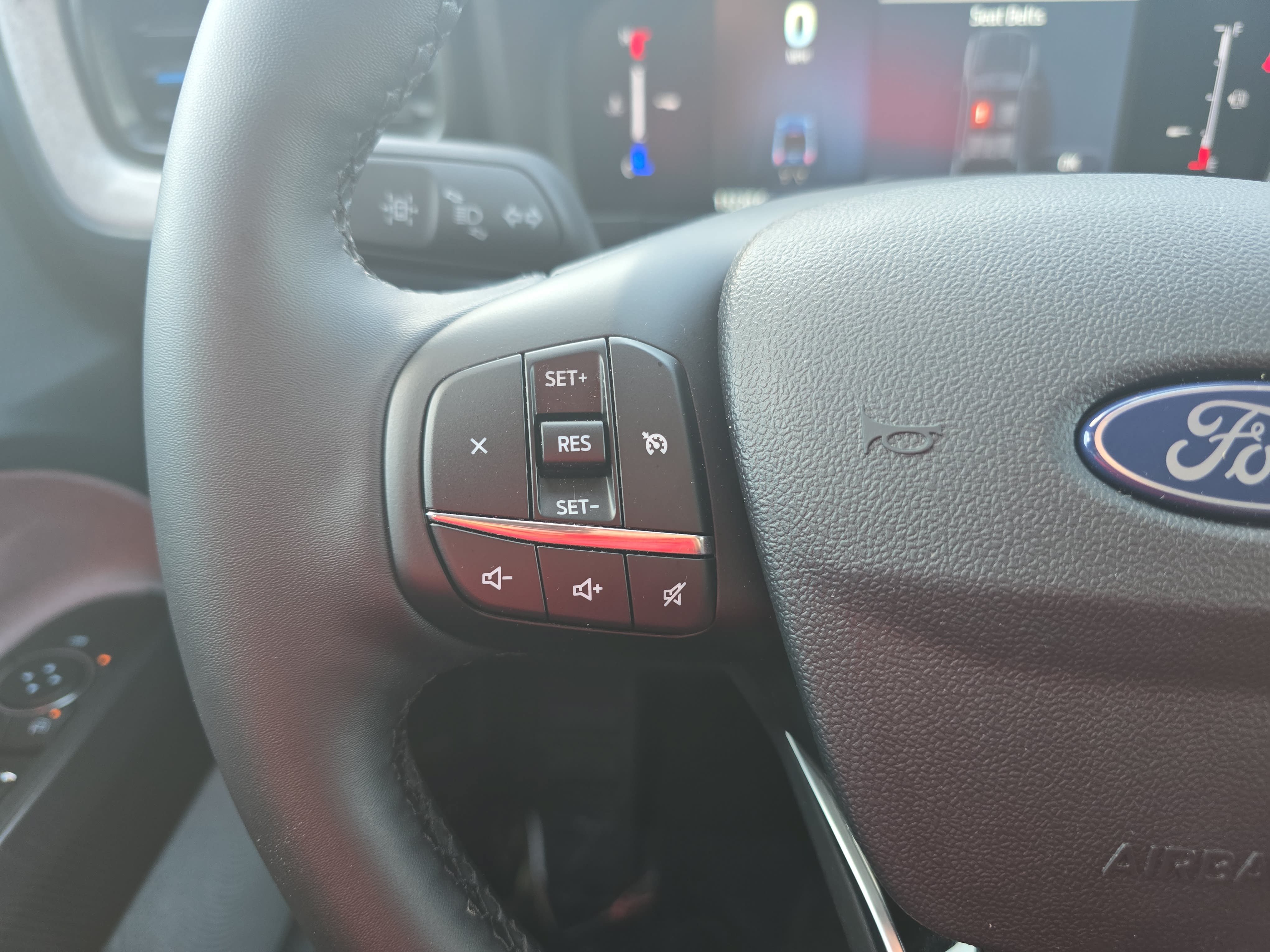 Used 2025 Ford Maverick XLT w/ XLT Luxury Package FWD image 17