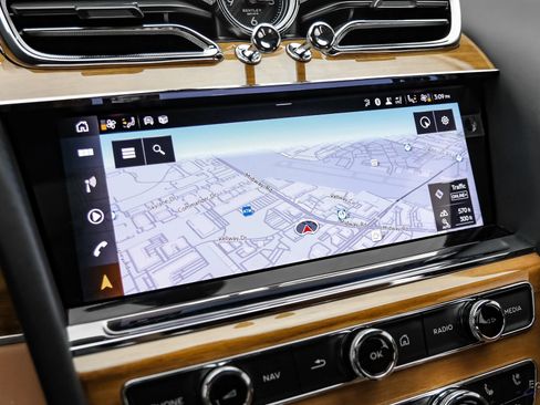 Used 2023 Bentley Bentayga Extended Wheelbase AWD/4WD image 72