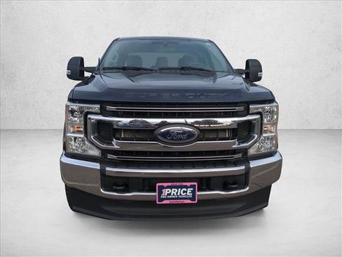 Used 2022 Ford F250 XLT image 2