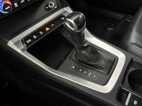 Used 2025 Audi Q3 2.0T Premium AWD/4WD image 21