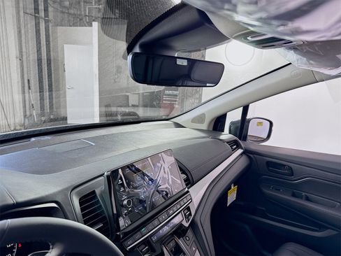 New 2026 Honda Odyssey Elite image 6