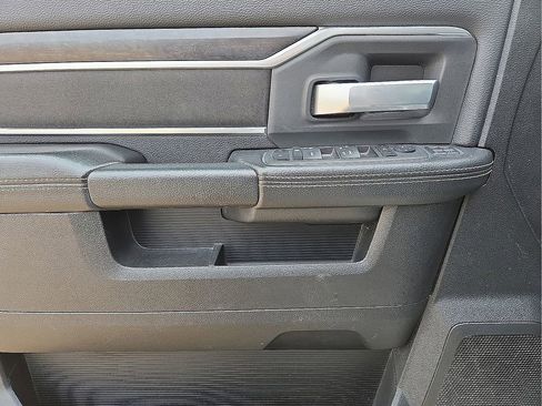 Used 2024 RAM 2500 Big Horn image 19