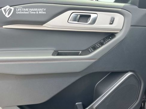 New 2026 Ford Explorer Active RWD image 22