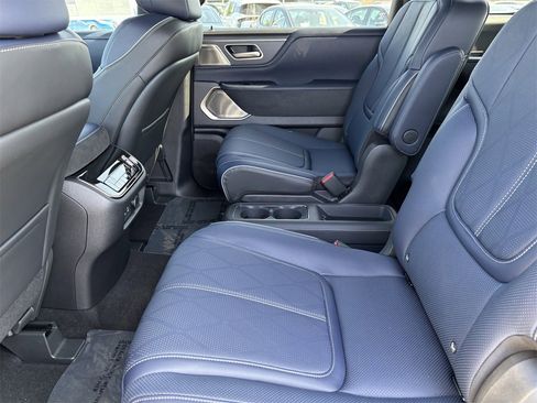 New 2026 INFINITI QX80 4WD w/ Sport Exterior Package image 14