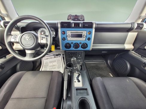 Used 2013 Toyota FJ Cruiser 4WD w/ Convenience Pkg image 15