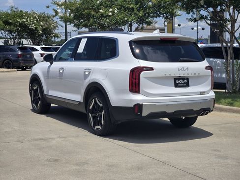 Certified 2024 Kia Telluride S w/ S Sunroof Package FWD image 3
