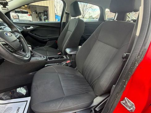 Used 2015 Ford Focus SE image 23