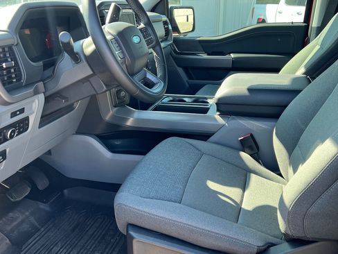 Used 2025 Ford F150 XLT w/ Equipment Group 302A MID AWD/4WD image 9