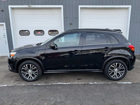 Used 2017 Mitsubishi Outlander Sport GT image 7