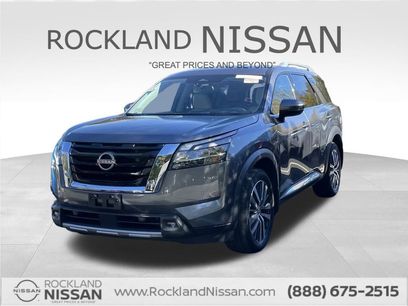 Used 2022 Nissan Pathfinder Platinum w/ Cargo Package