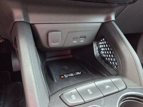 Certified 2025 Chevrolet TrailBlazer LT w/ Convenience Package FWD image 29