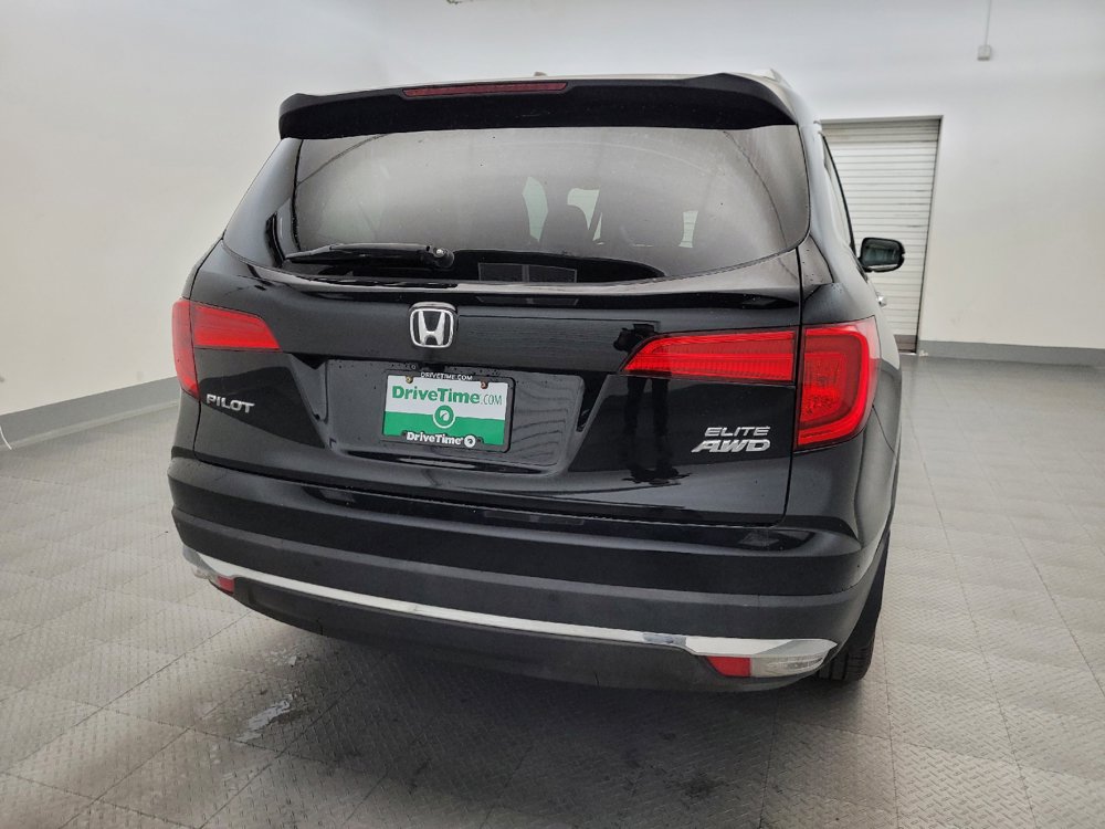 Used 2017 Honda Pilot Elite image 7