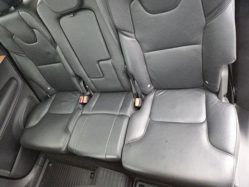 Used 2021 Volvo XC90 T6 Momentum w/ Advanced Package image 30