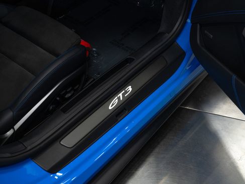 Used 2022 Porsche 911 GT3 image 36