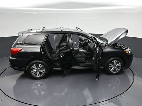 Used 2019 Nissan Pathfinder S FWD image 41