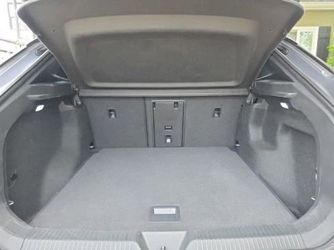 Used 2023 Volkswagen ID.4 Pro S image 10