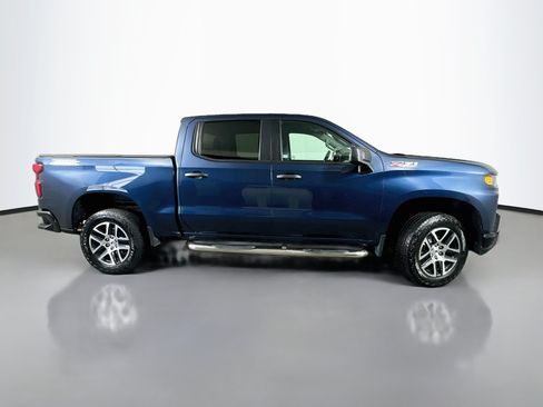 Used 2019 Chevrolet Silverado 1500 Custom Trail Boss w/ Custom Convenience Package AWD/4WD image 8