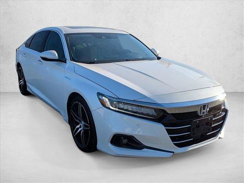Used 2021 Honda Accord Touring image 3
