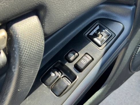 Used 2004 Mitsubishi Eclipse GT FWD image 12