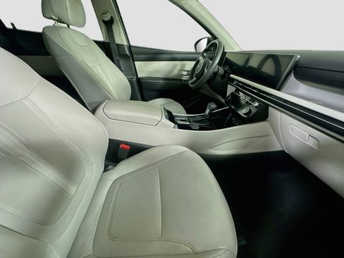 Used 2025 Hyundai Tucson SEL FWD image 30