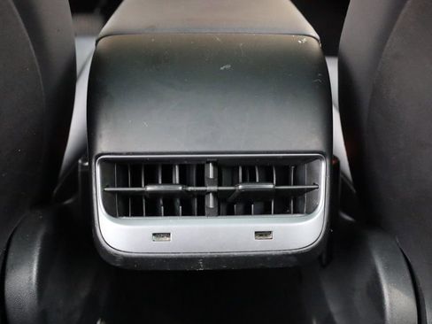 Used 2018 Tesla Model 3 Long Range image 29