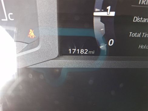 Used 2025 Toyota 4Runner SR5 image 15