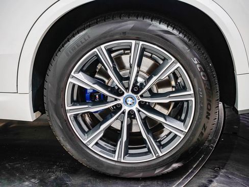 Used 2022 BMW X5 xDrive45e w/ M Sport Package image 10