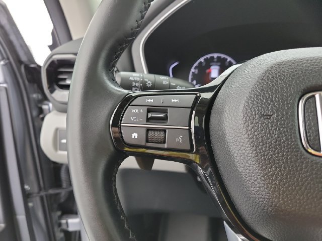 Used 2024 Honda Pilot Touring image 24