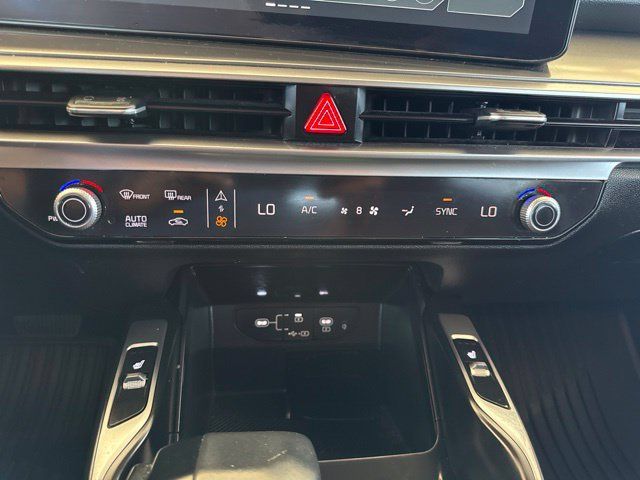 Used 2024 Kia Sorento S w/ Panoramic Sunroof Package FWD image 19