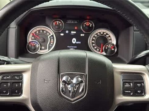 Used 2018 RAM 2500 Laramie w/ Convenience Group image 35