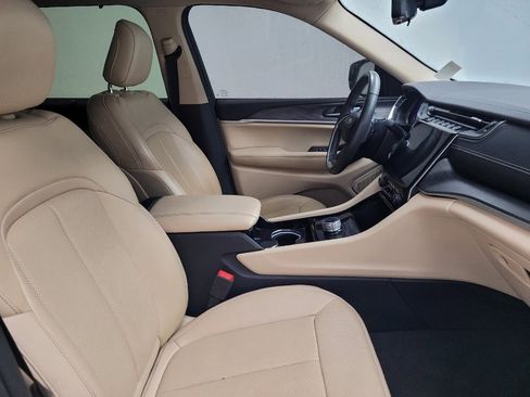 Used 2022 Jeep Grand Cherokee L Limited w/ Luxury Tech Group II image 21