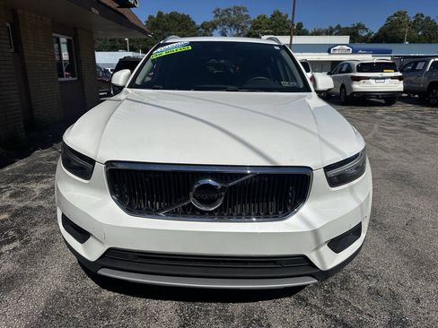 Used 2022 Volvo XC40 T5 Momentum AWD/4WD image 7