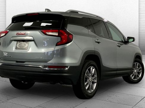 Used 2023 GMC Terrain SLT AWD/4WD image 14