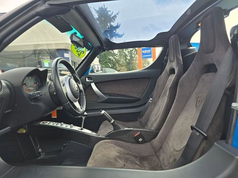 Used 2008 Tesla Roadster RWD image 18