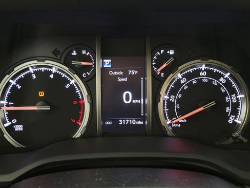 Used 2024 Toyota 4Runner Limited image 21