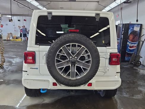 Used 2024 Jeep Wrangler High Altitude AWD/4WD image 4
