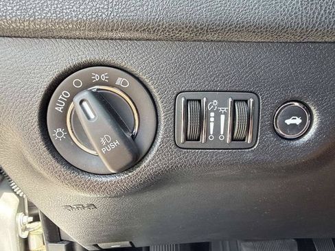 Used 2021 Chrysler 300 S w/ S Model Appearance Package RWD image 30