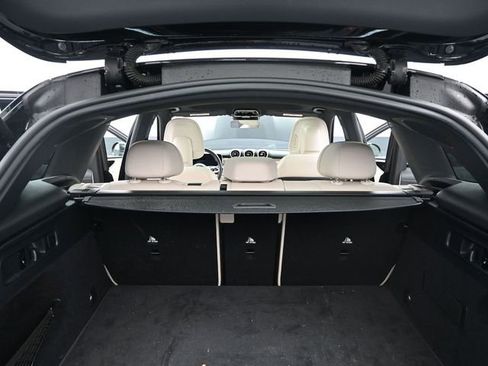 Used 2024 Mercedes-Benz GLC 300 4MATIC image 12