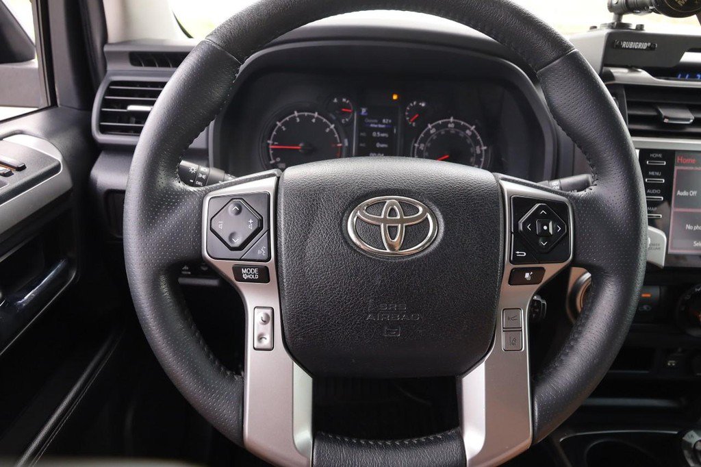Used 2022 Toyota 4Runner SR5 Premium AWD/4WD image 10