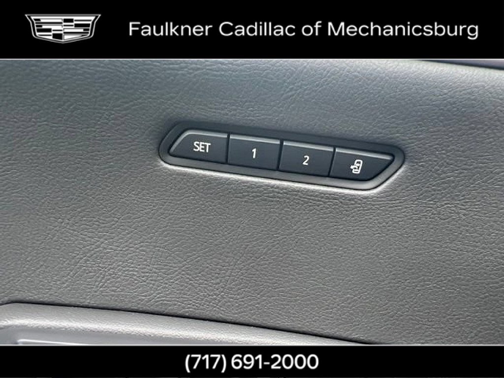 Used 2023 Cadillac XT6 Premium Luxury w/ LPO, Floor Liner Package AWD/4WD image 31