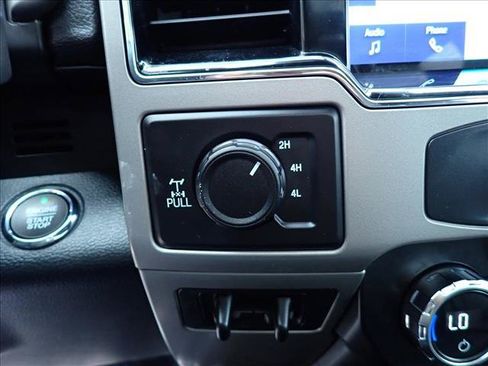 Used 2022 Ford F350 Lariat w/ Lariat Ultimate Package AWD/4WD image 22