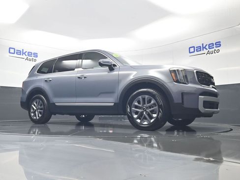 New 2025 Kia Telluride LX FWD image 39