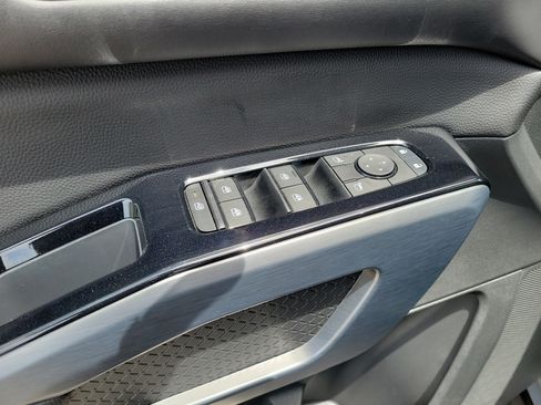 Certified 2024 Nissan Pathfinder SL FWD image 15