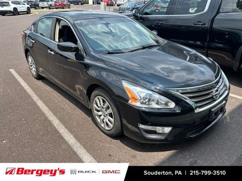 Used 2013 Nissan Altima 2.5 S FWD image 3