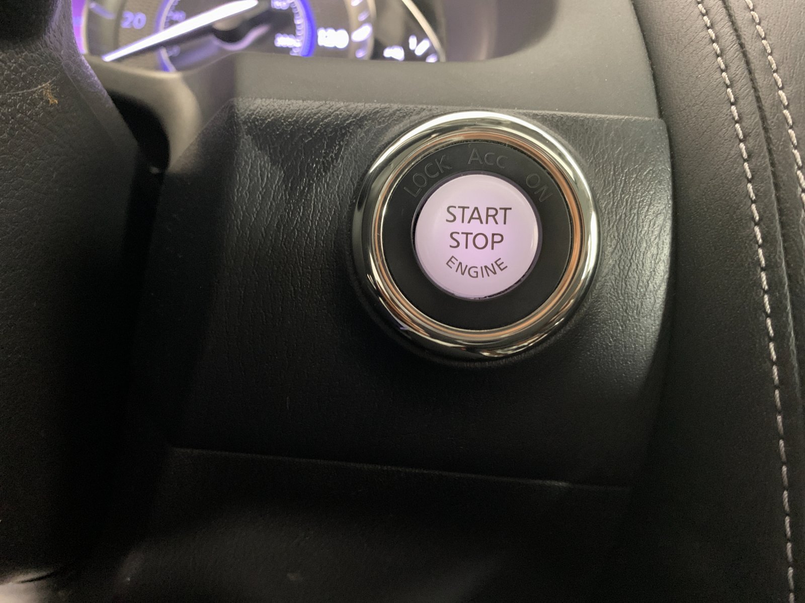 Used 2019 INFINITI QX80 Luxe w/ All-Season Package RWD image 17