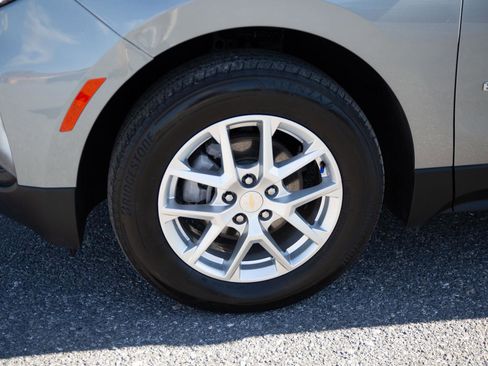 Used 2024 Chevrolet Equinox LT image 9