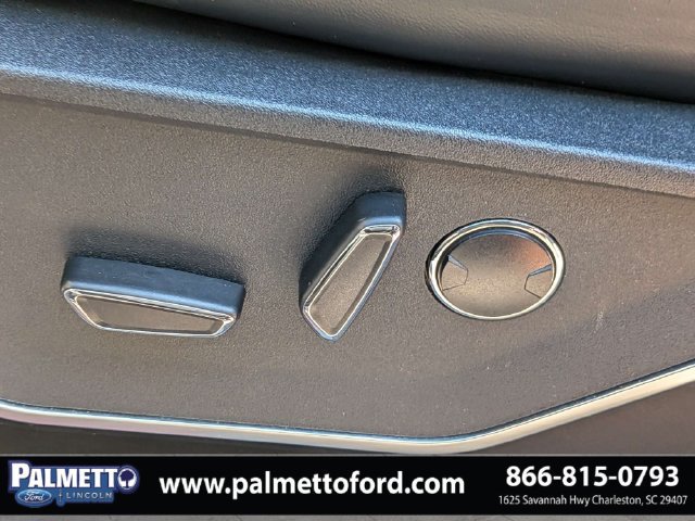 Used 2023 Ford F150 Raptor w/ Raptor 37 Performance Package AWD/4WD image 19